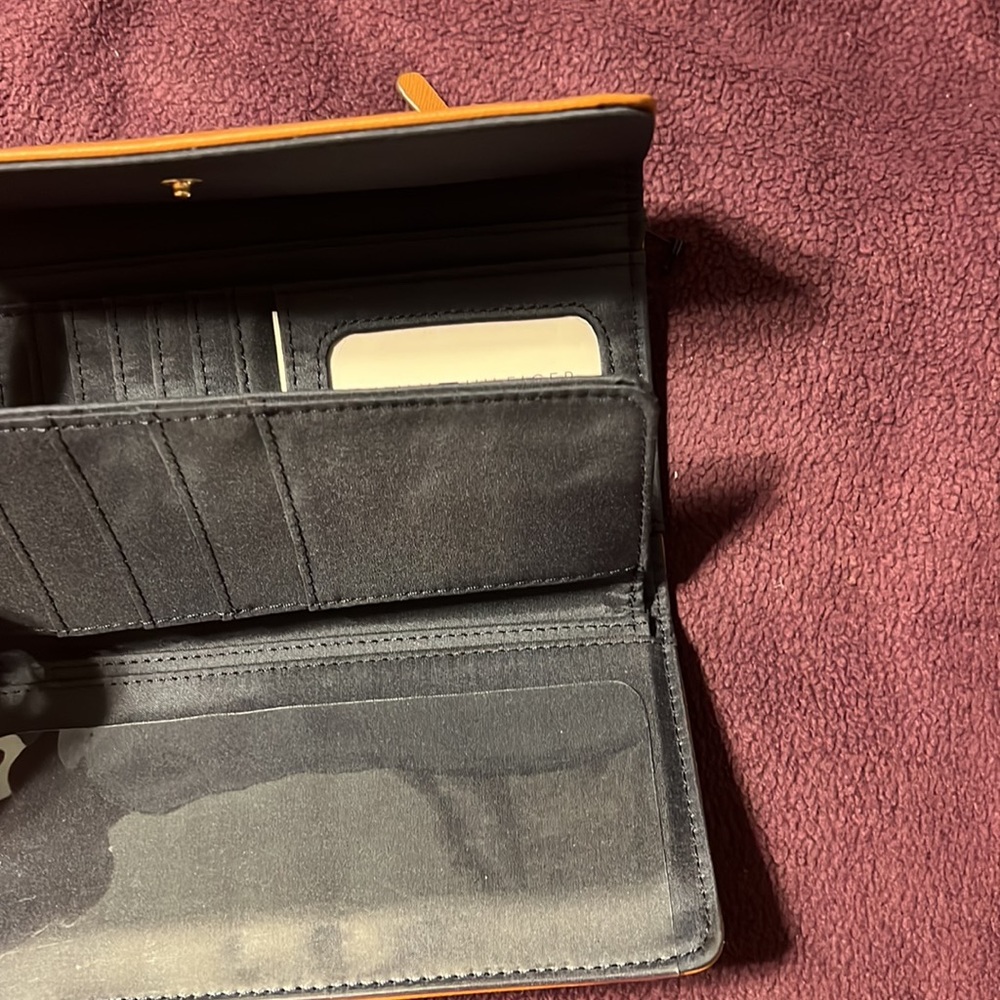 Wallet - Picture 3 of 3